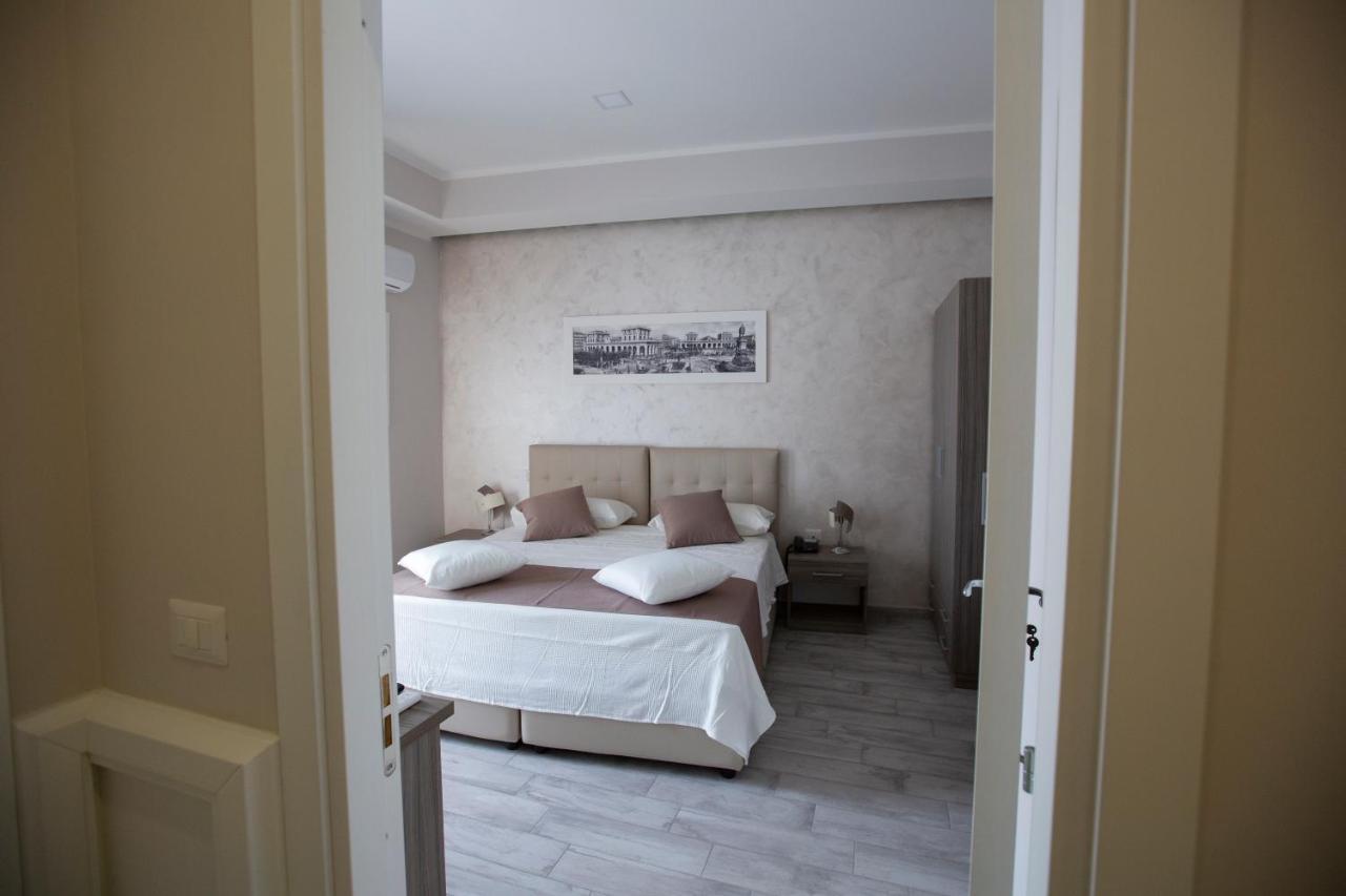 B&B Napoli Centrale N 74 Bagian luar foto
