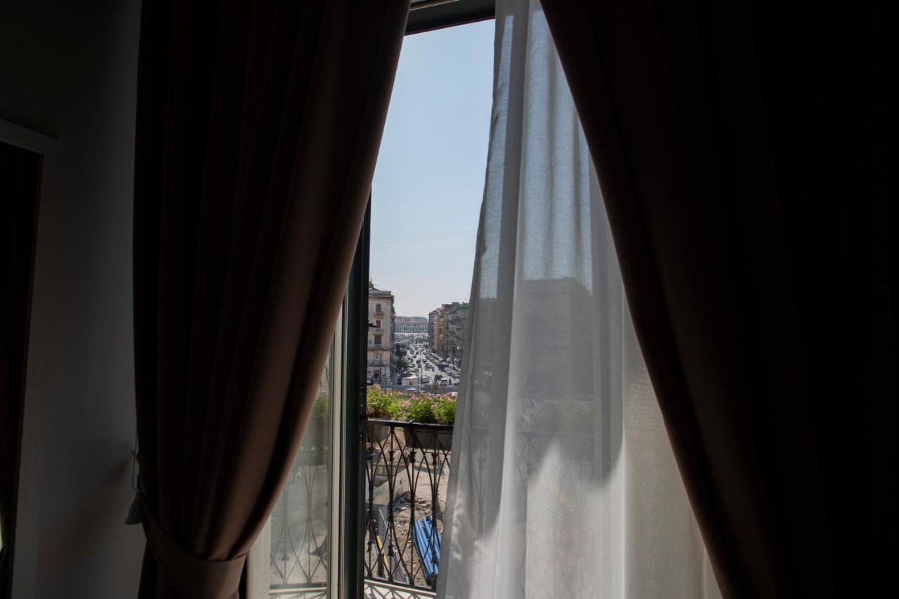 B&B Napoli Centrale N 74 Bagian luar foto