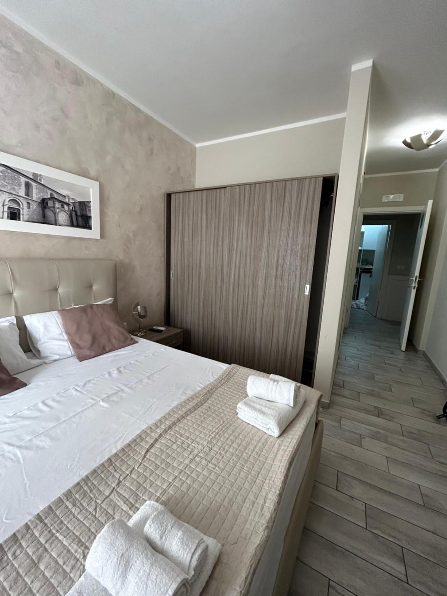 B&B Napoli Centrale N 74 Bagian luar foto