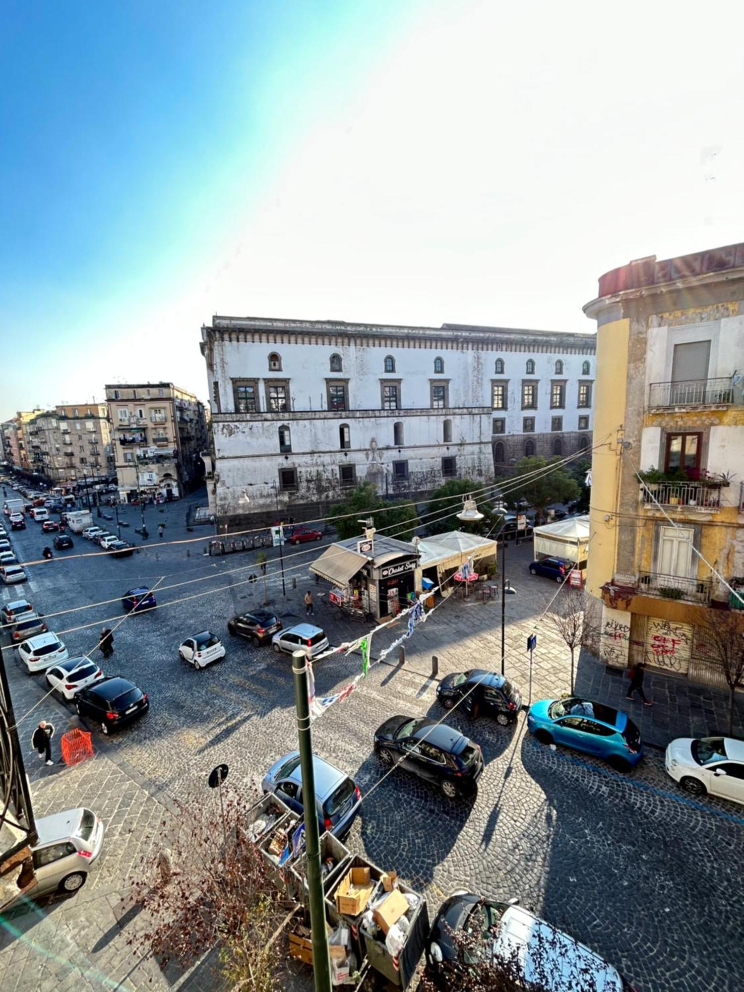 B&B Napoli Centrale N 74 Bagian luar foto