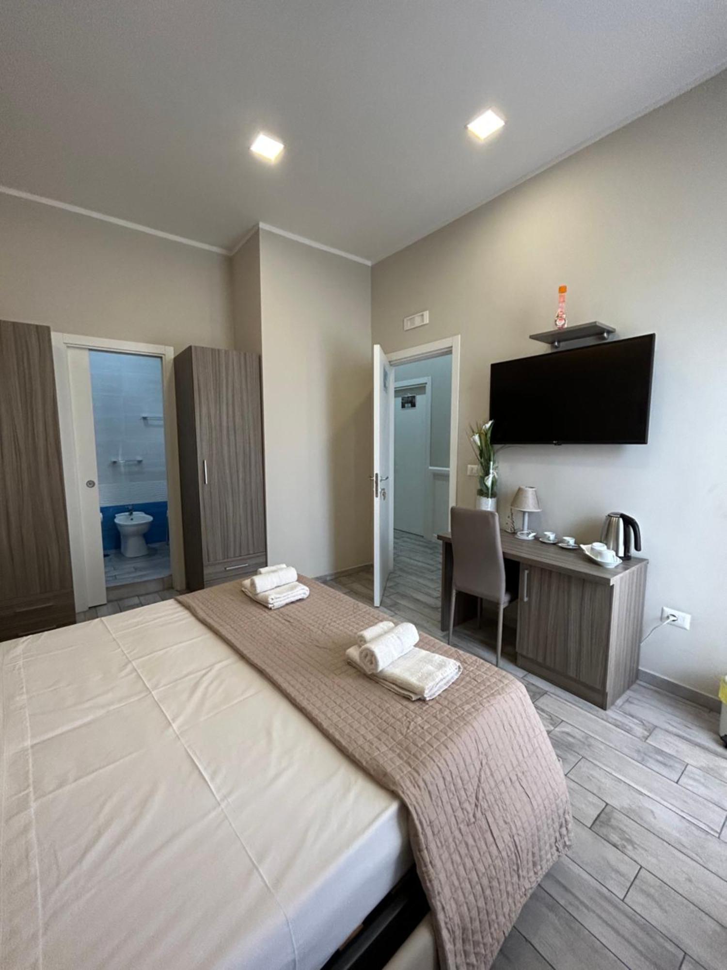 B&B Napoli Centrale N 74 Bagian luar foto