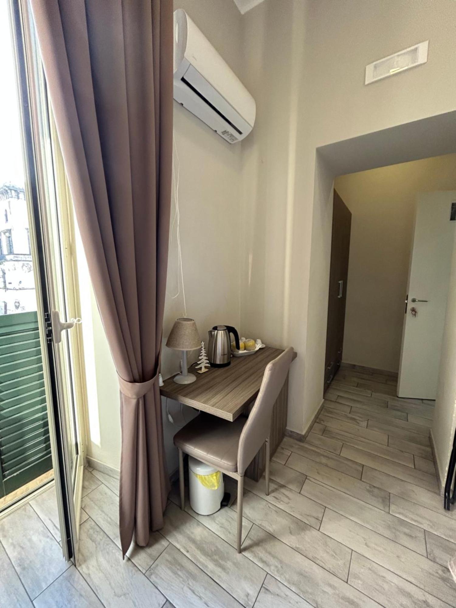 B&B Napoli Centrale N 74 Bagian luar foto