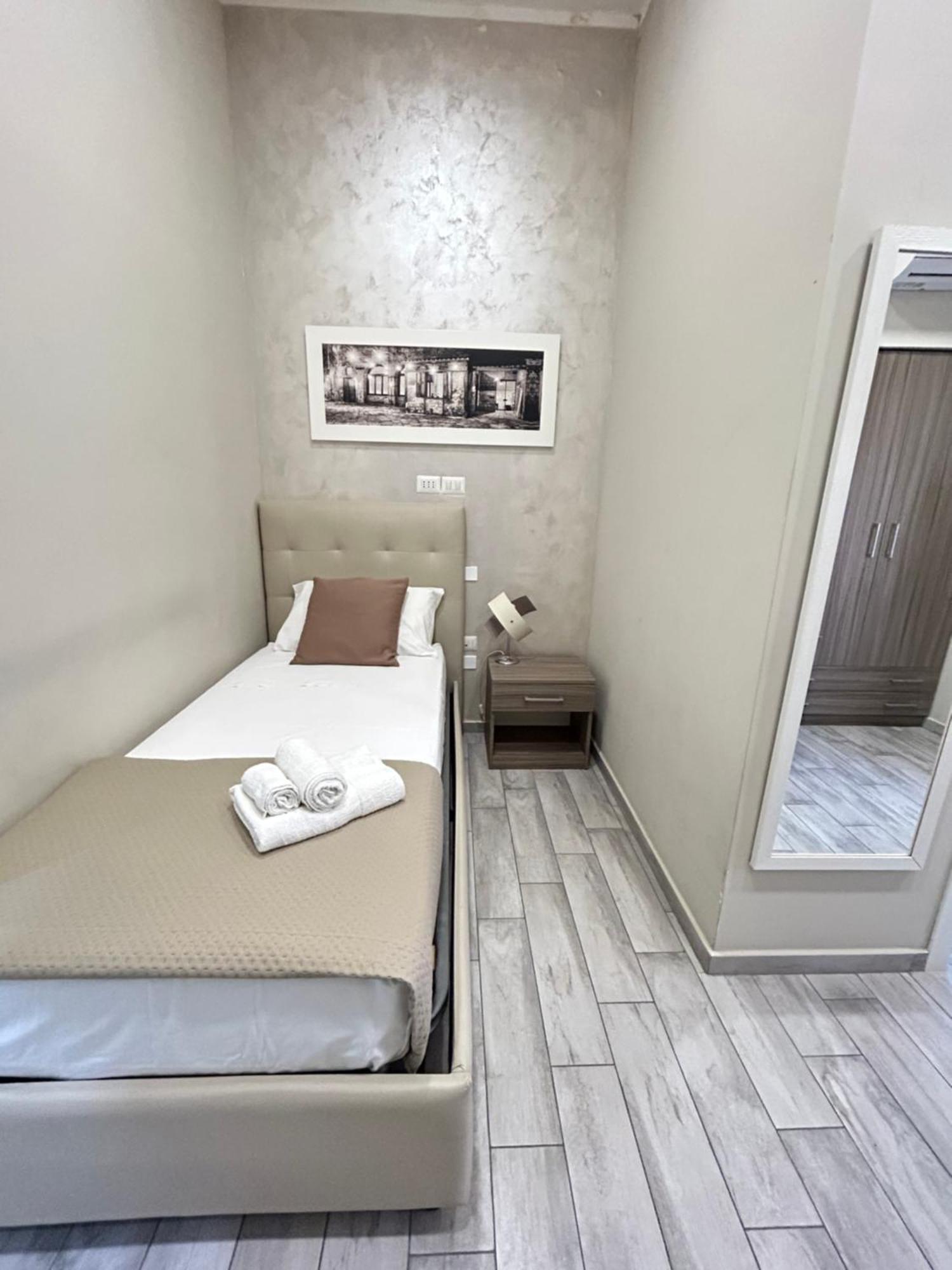 B&B Napoli Centrale N 74 Bagian luar foto