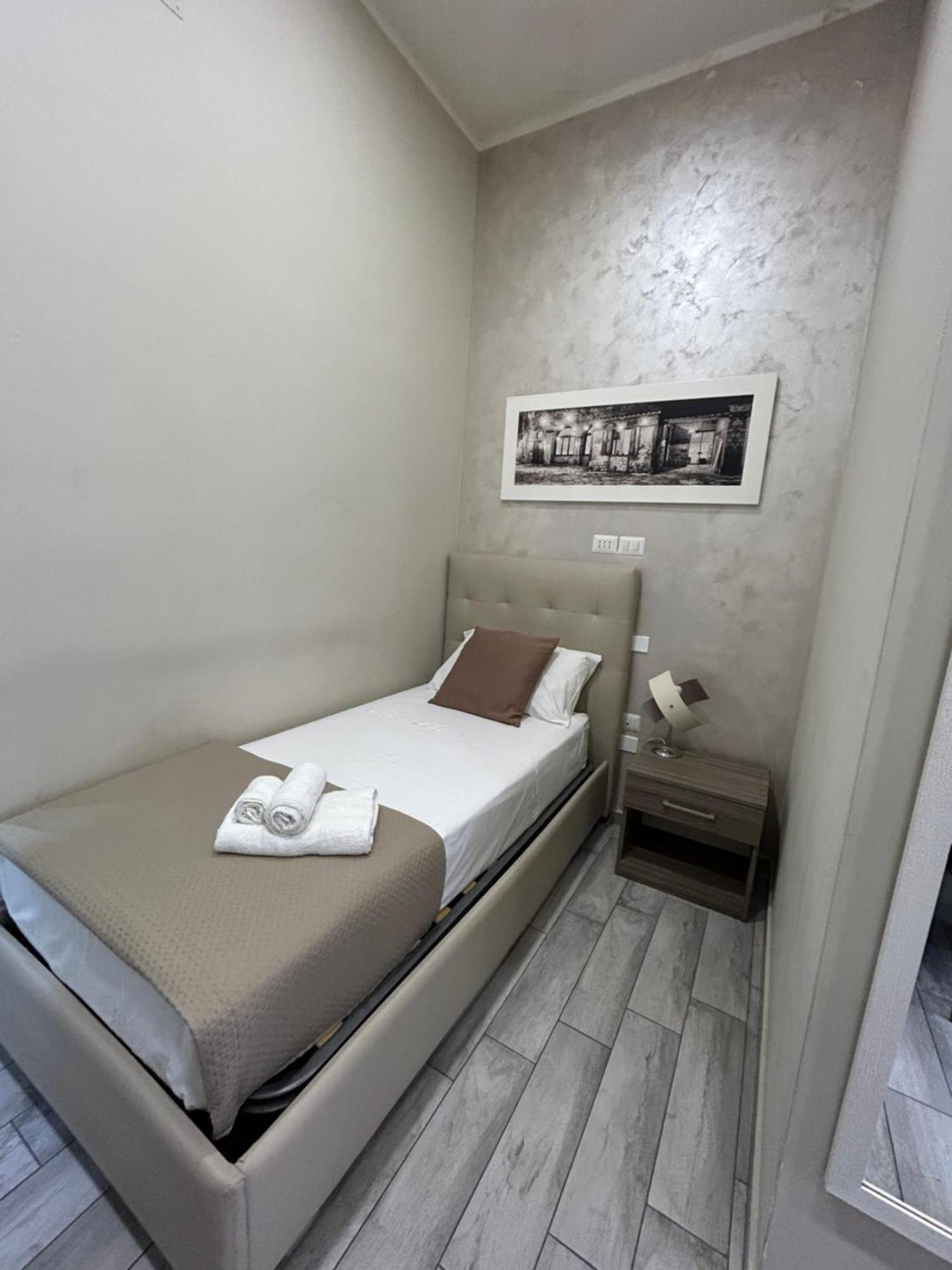 B&B Napoli Centrale N 74 Bagian luar foto